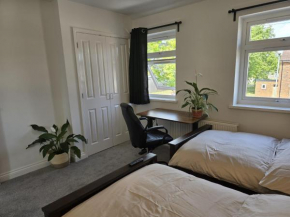 Heathrow, Hounslow, Beautiful Modern Home